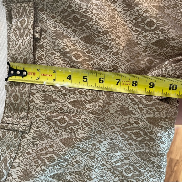 Ann Taylor Petites 4  Silvery Gold Embroidered Slacks Patterned Work Wear Office - Picture 8 of 8